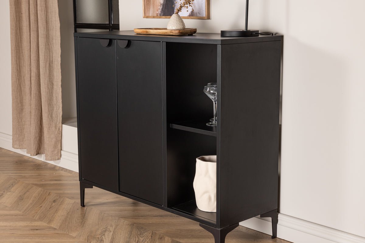 Nerano dresser – Black, industrial with modern loft charm