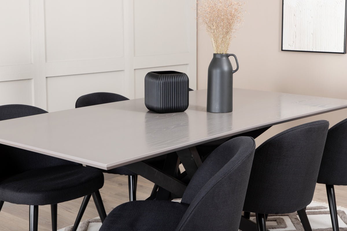 Dining Table Aoraki - with modern elegance and clean lines