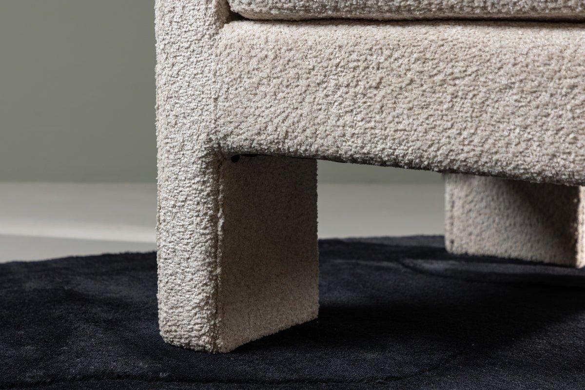 Armchair Rimini - with white bouclé fabric