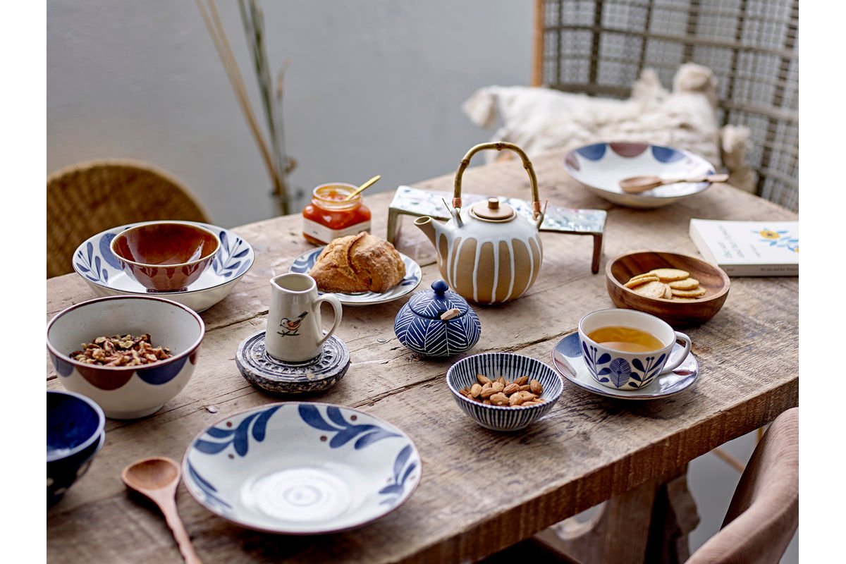 Plate Corae – made of porcelain