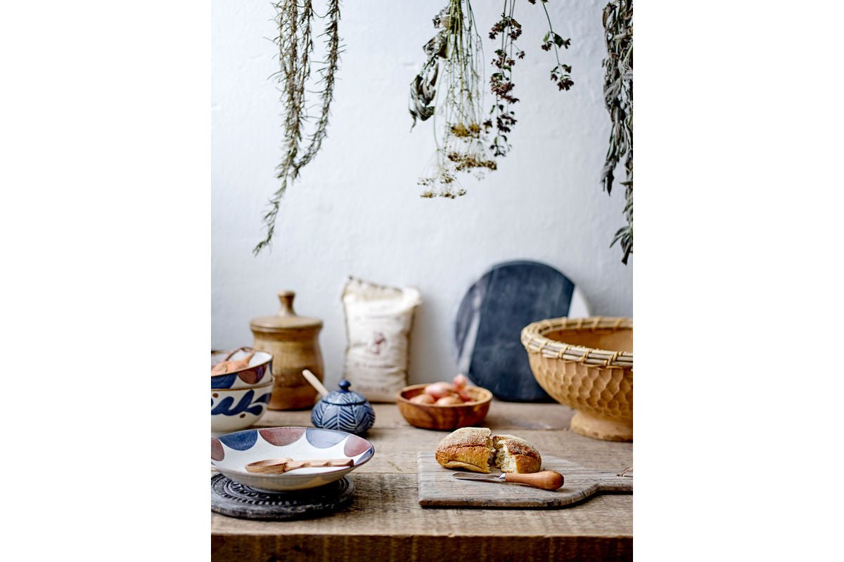 Plate Corae – made of porcelain