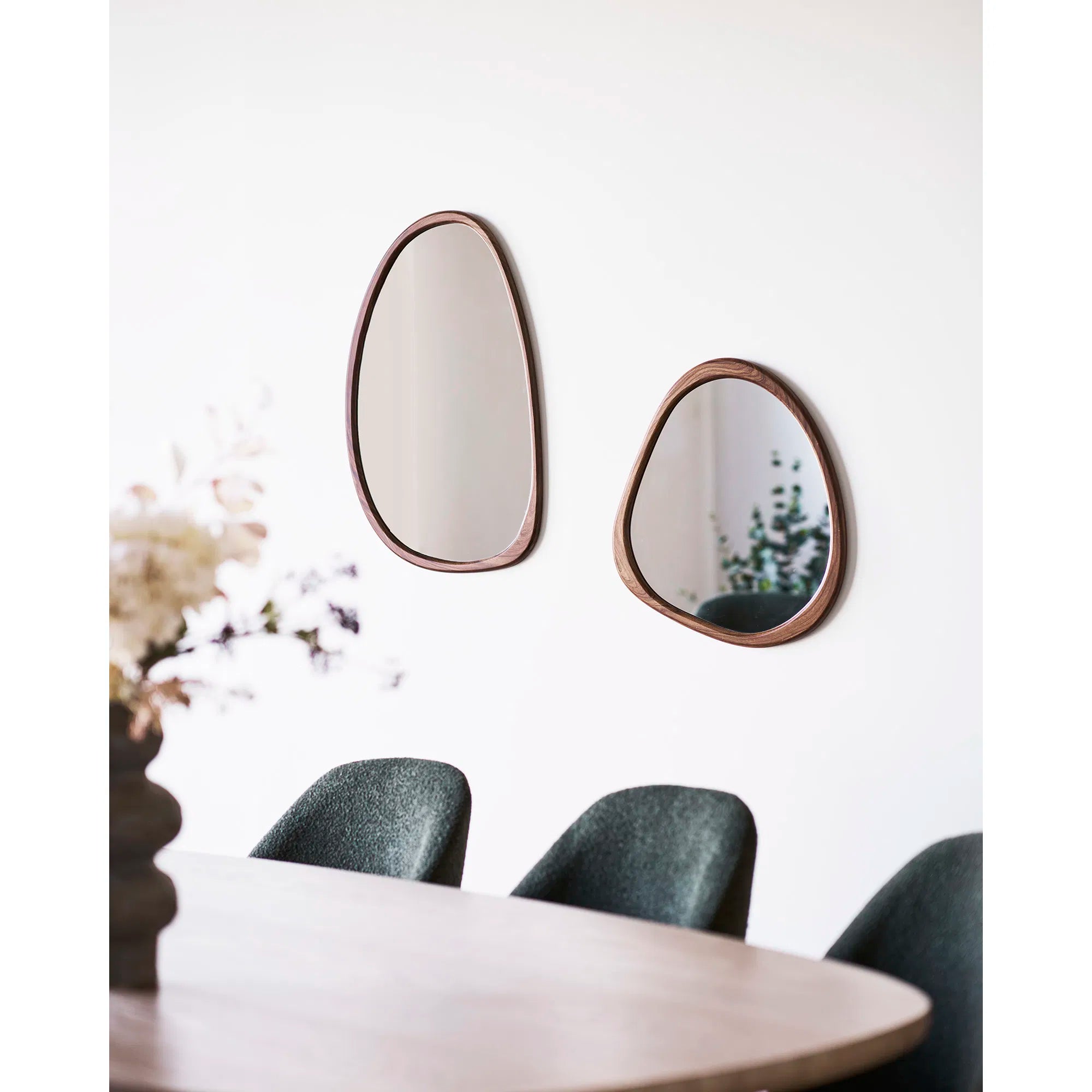 Spiegel Ardano – Organic Shape in Wood Look (44×48 cm)