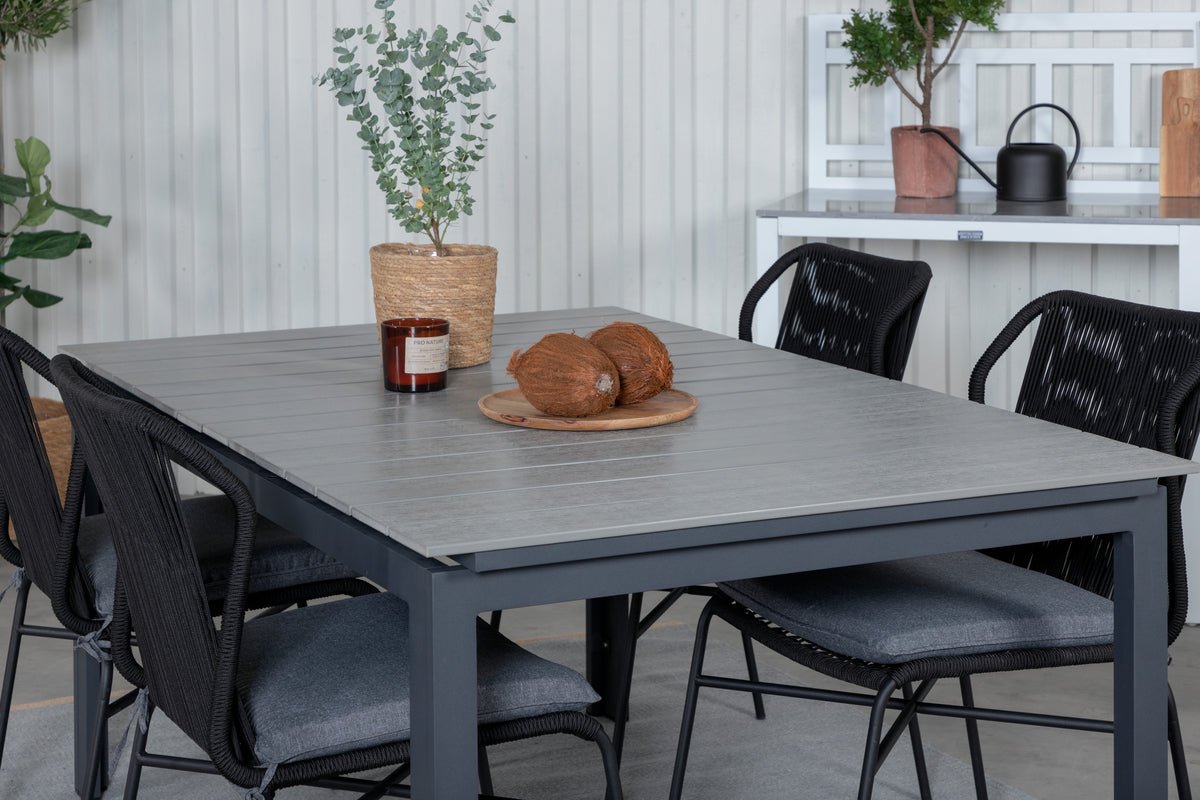 Garden table Kairen - perfect for sociable gatherings outdoors