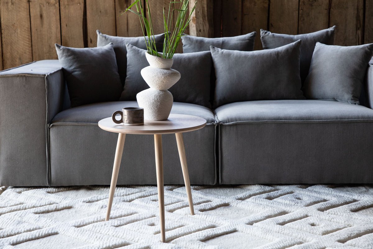 Side Table Anela – Ø48 in Two Colors