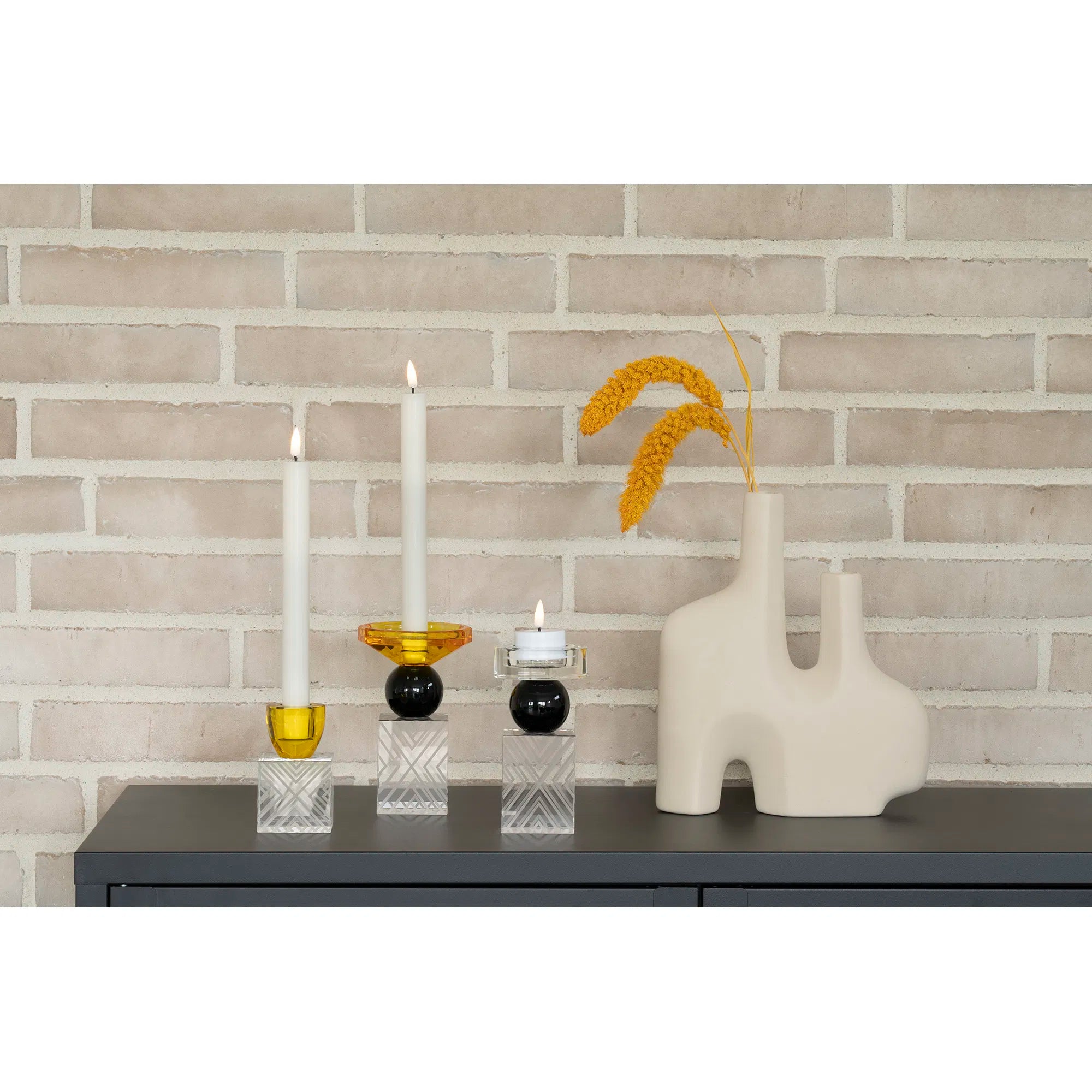 Vase "Sorelia" – Sand-colored Ceramic Design