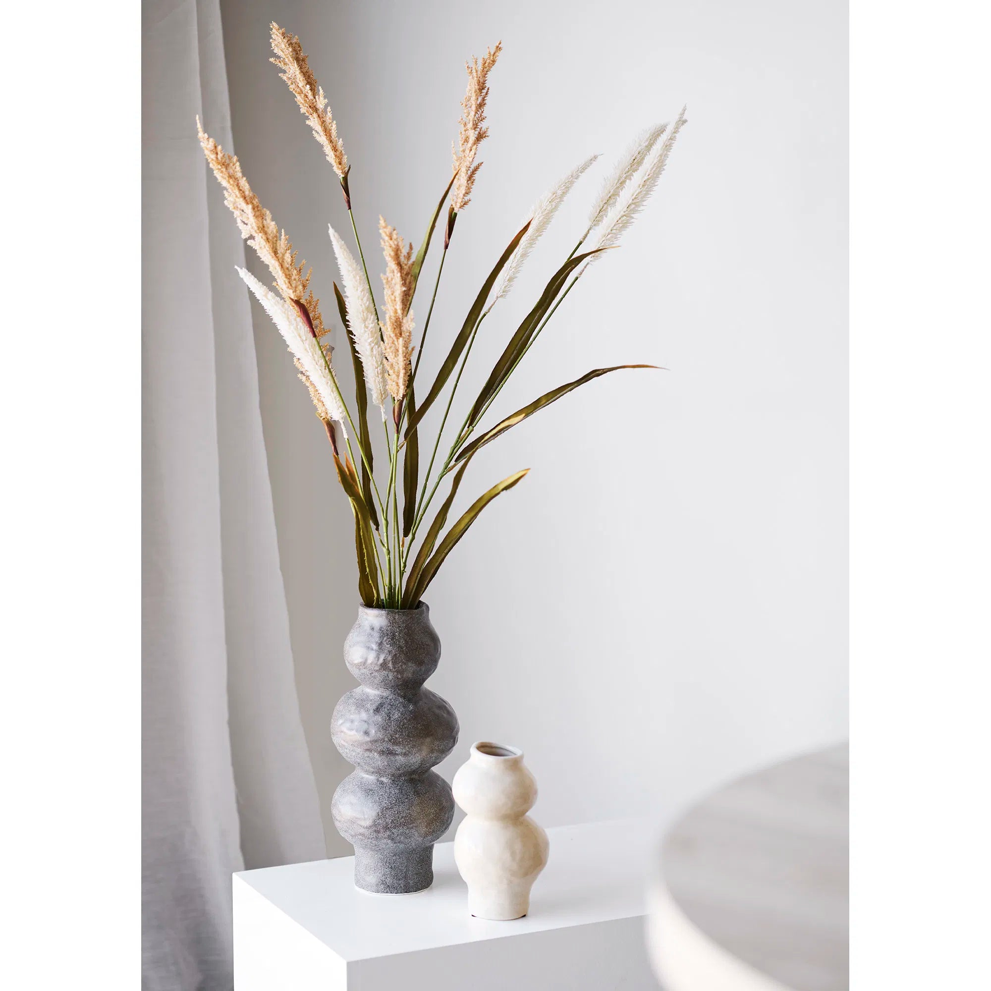 Vase "Aurore" – Beige Ceramic