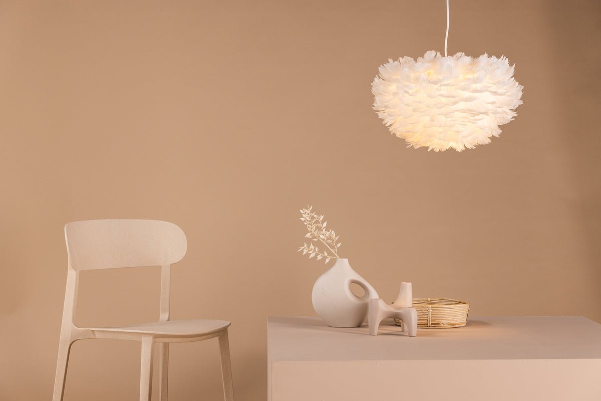 Pendant lamp "Pilanesberg White" – lampshade made of artificial feathers