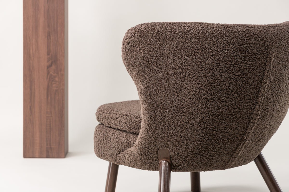 Designer lounge armchair Eldvik – teddy look Brown