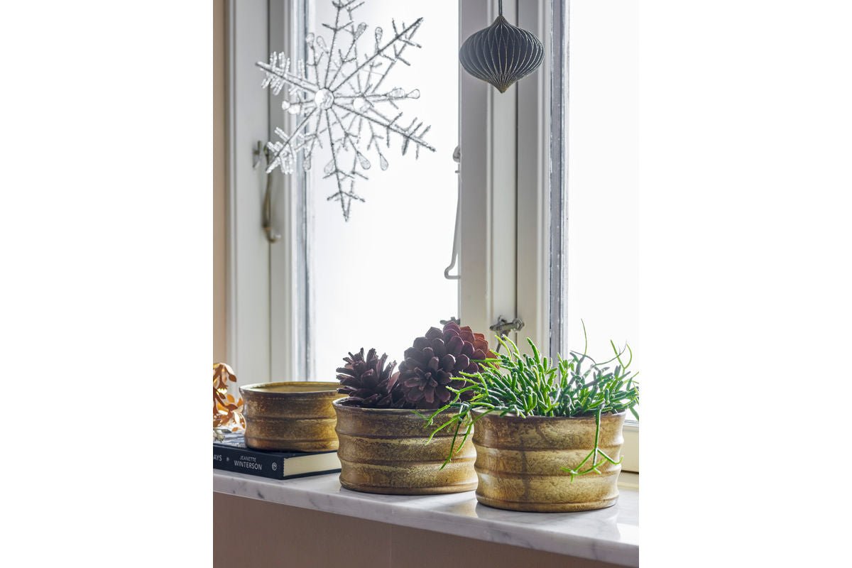 Aureo Planters – Rustic Gold Look Metal (Set of 3)