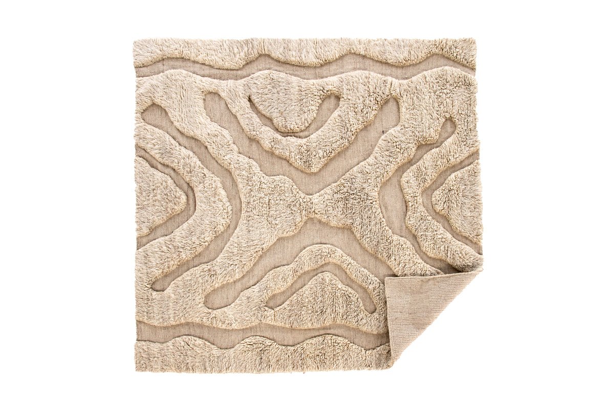 Rug Dimi – handwoven in Beige from wool