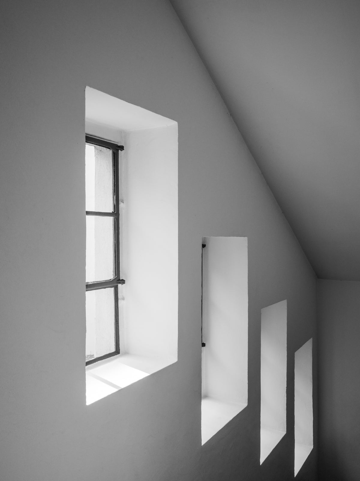 Poster light made of high-quality paper