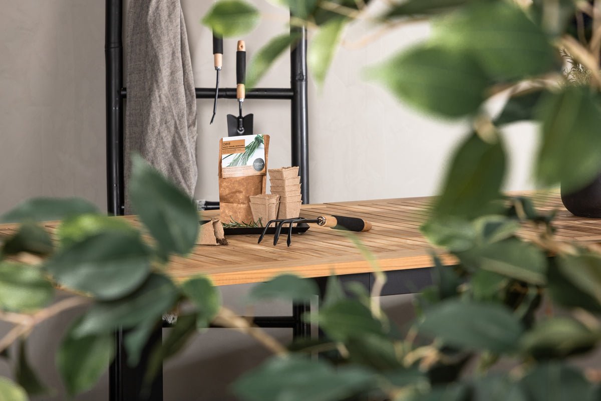 Garden table Lunea - an extendable dining table for outdoors