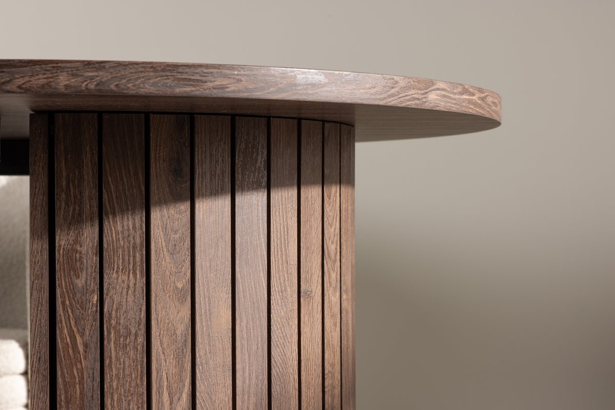 Dining table Maple - combines modern design with durable quality