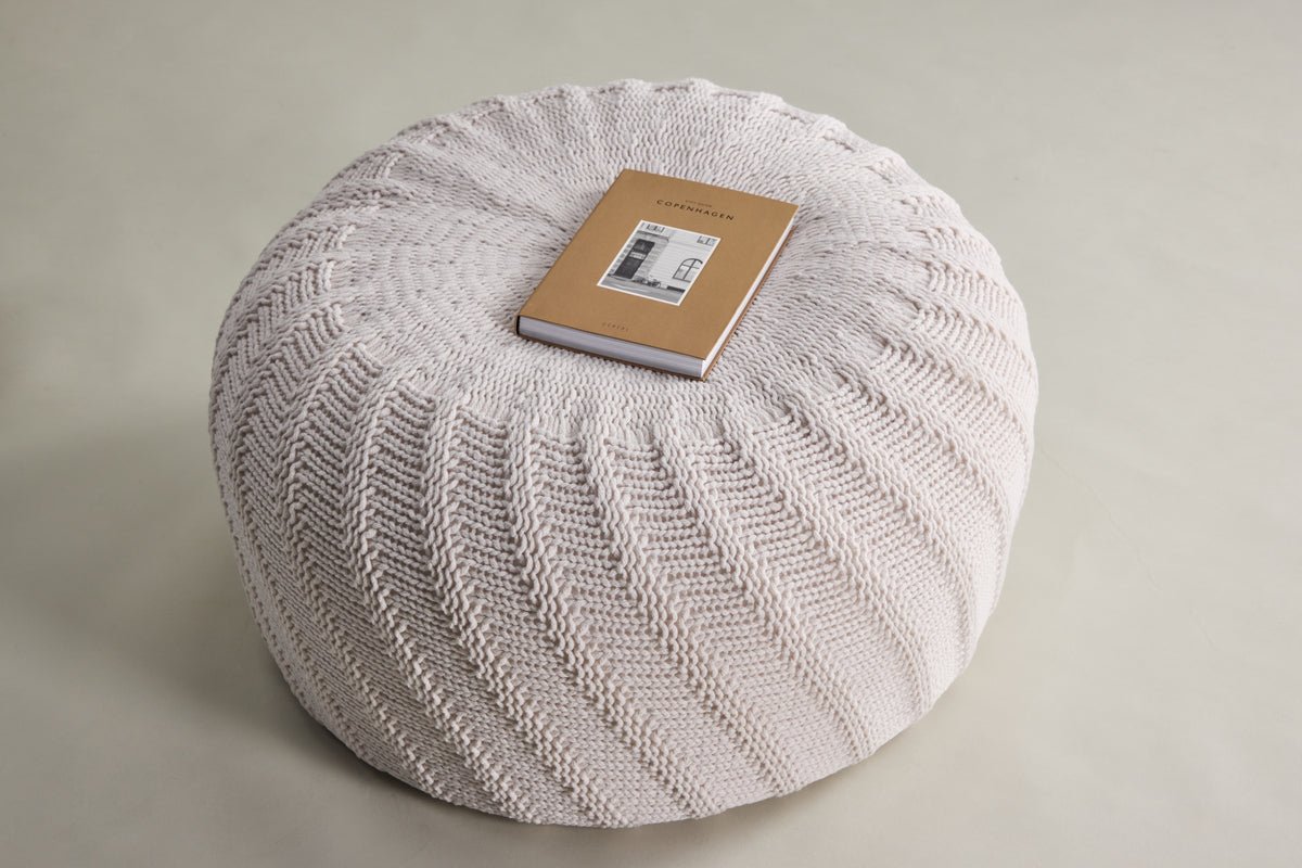 Side Stool Lunaro – Round Stool in Knit Look Offwhite (Ø 60 cm)