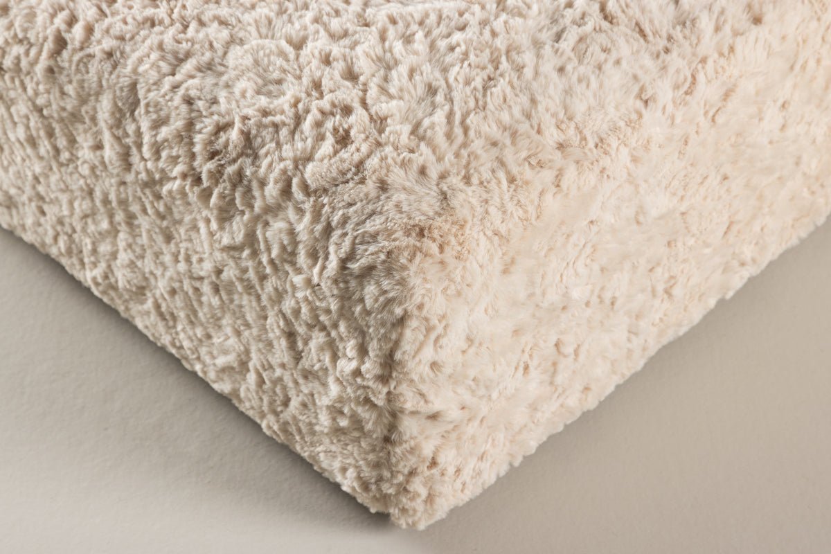 Side stool Farrow – Square stool in teddy look Beige