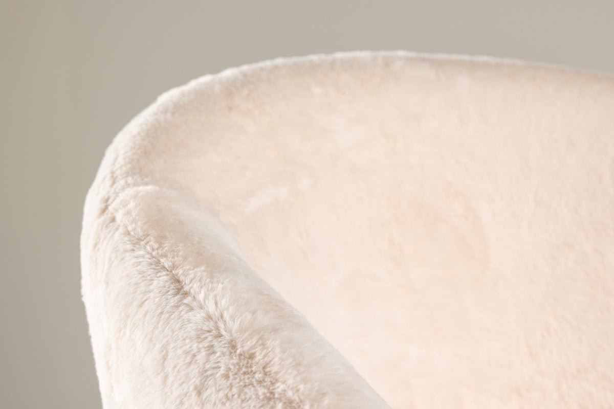 Armchair Wilma - with beige teddy cover and silver-colored steel legs