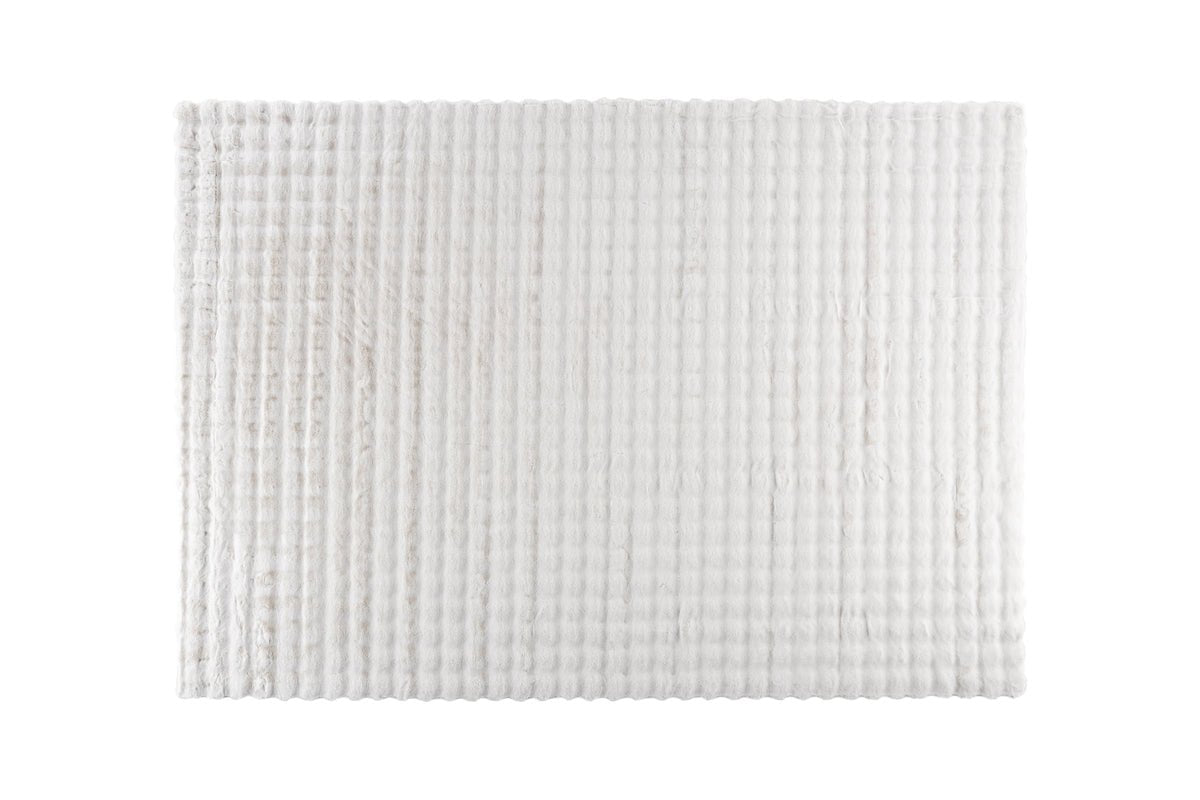 Rug Niva – in two colors made of polyester & velour leather