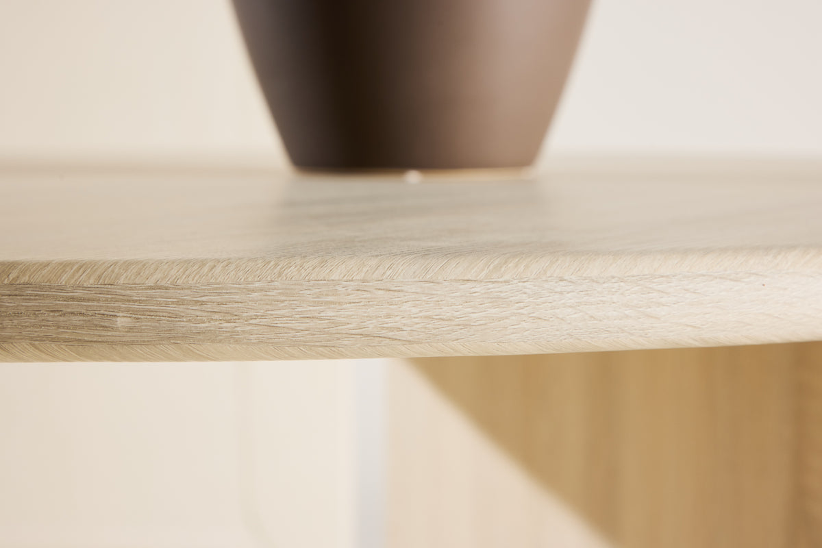 Dining Table Elara - in timeless design with everyday practicality