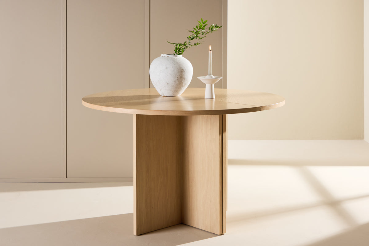 Dining Table Zephyr - the perfect balance between functionality and style