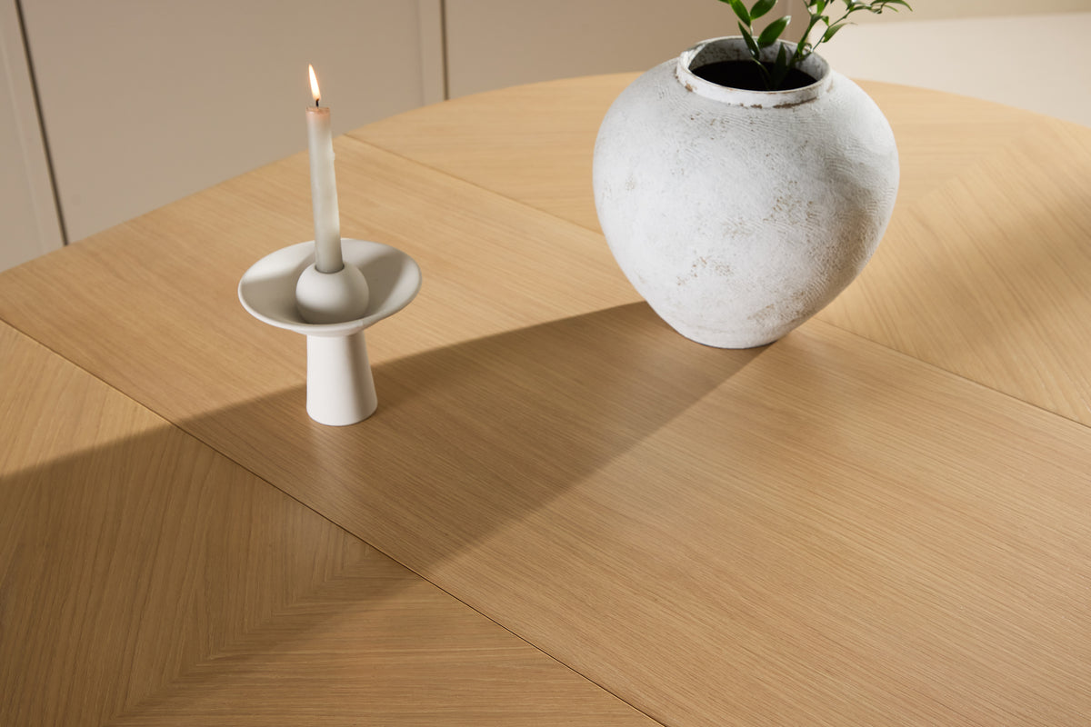 Dining Table Zephyr - the perfect balance between functionality and style