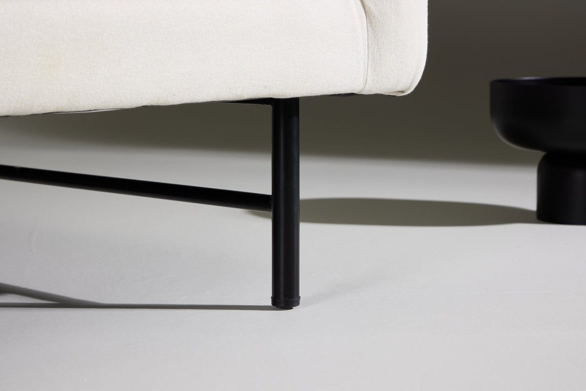 Armchair Cloud - Timeless, bright & comfortable in White