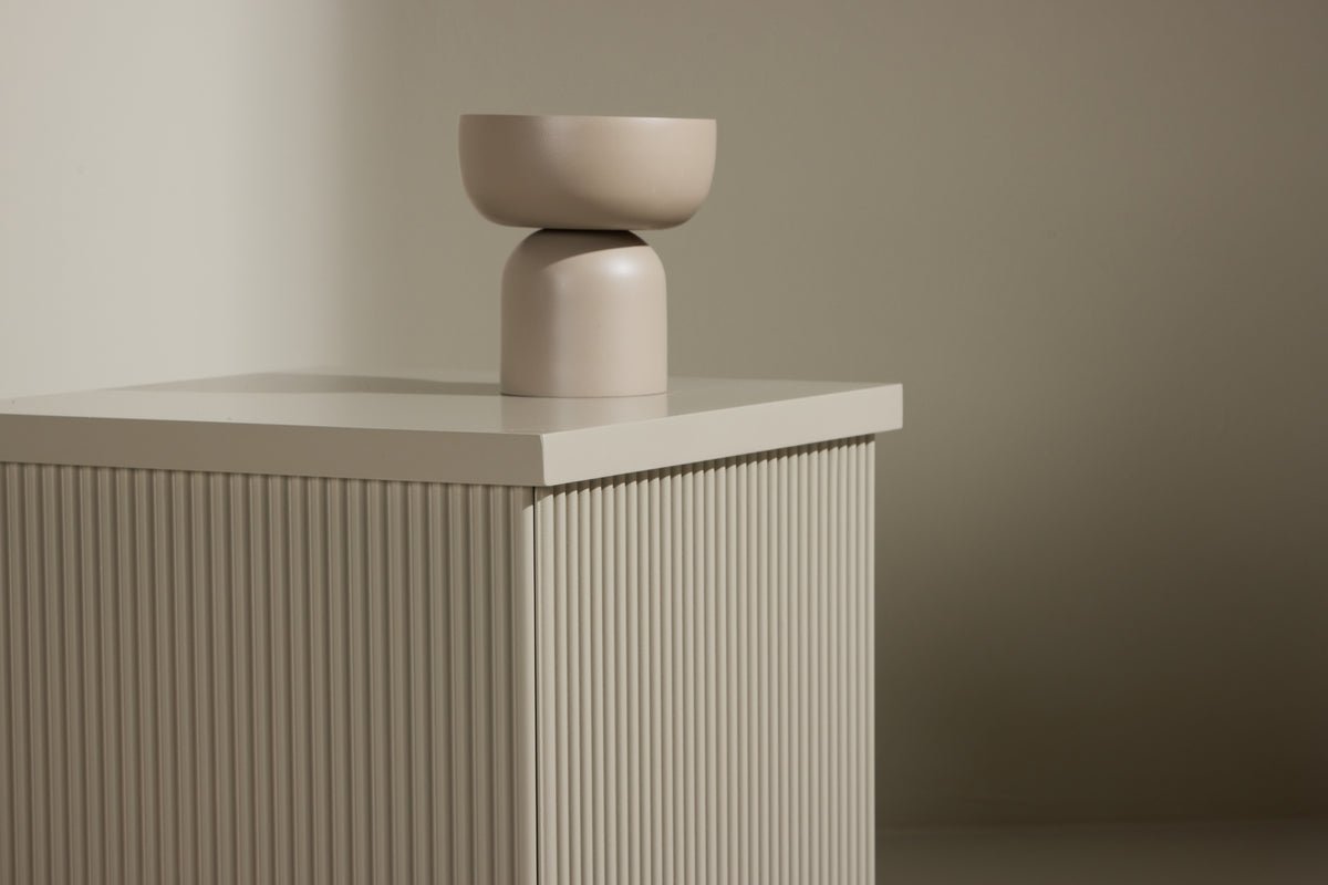 Side table Alvero – in beige grooved look