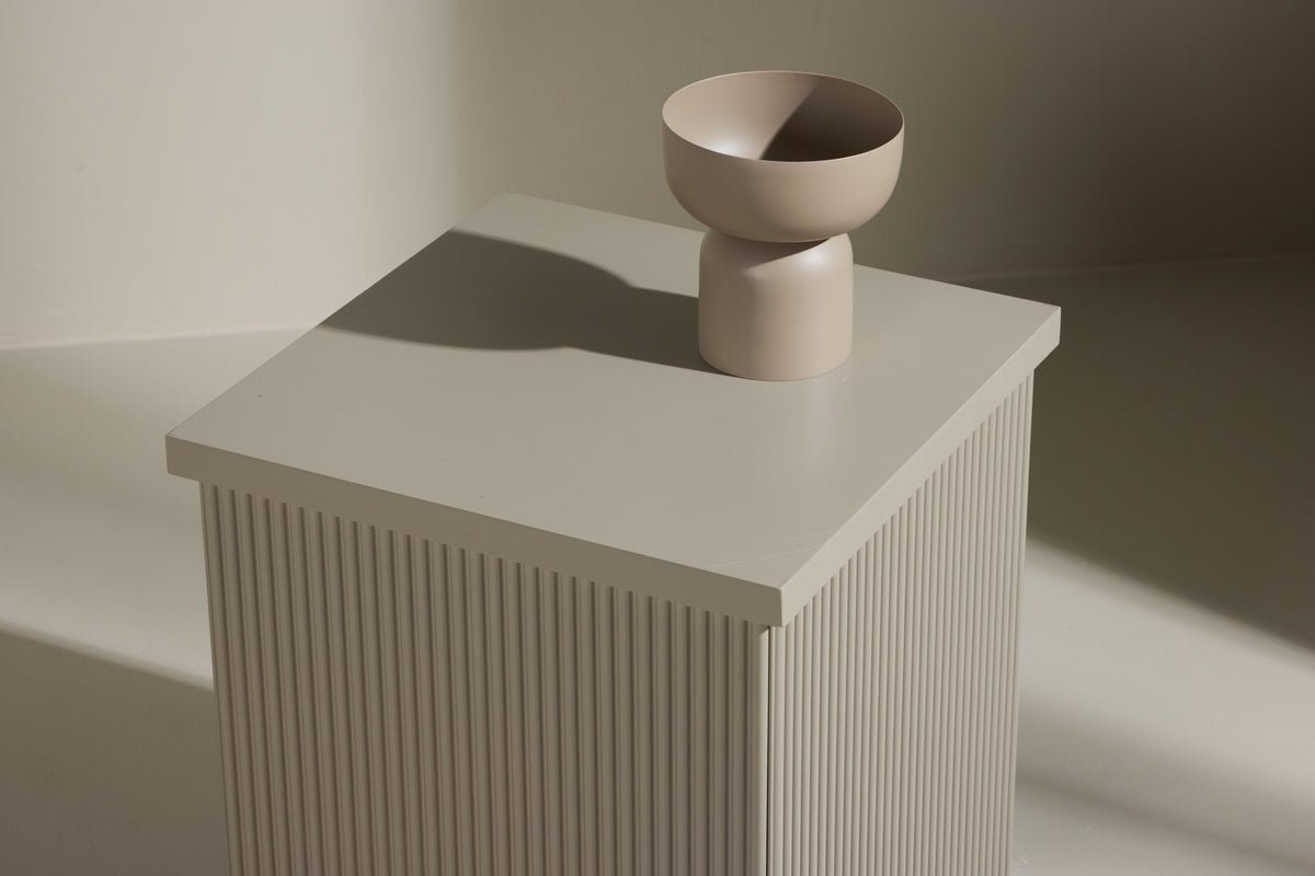 Side table Alvero – in beige grooved look