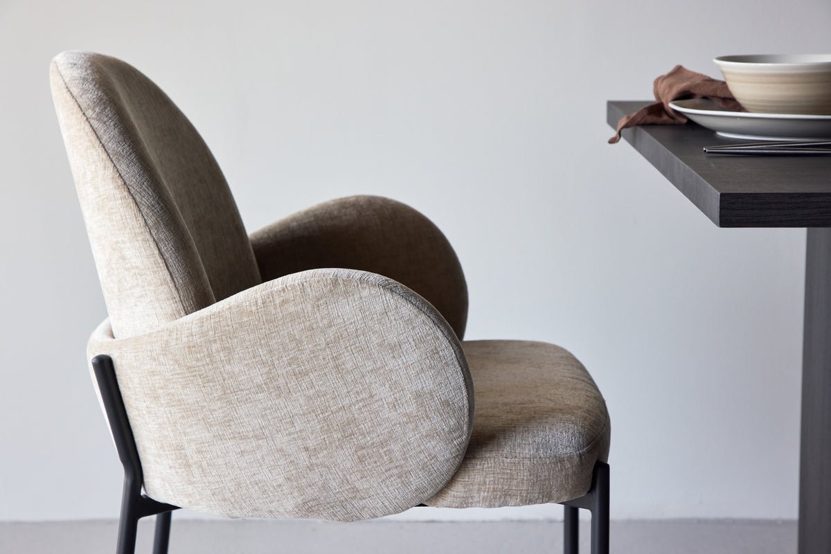 2-piece set - Hendrix chair Scandinavian with black steel legs