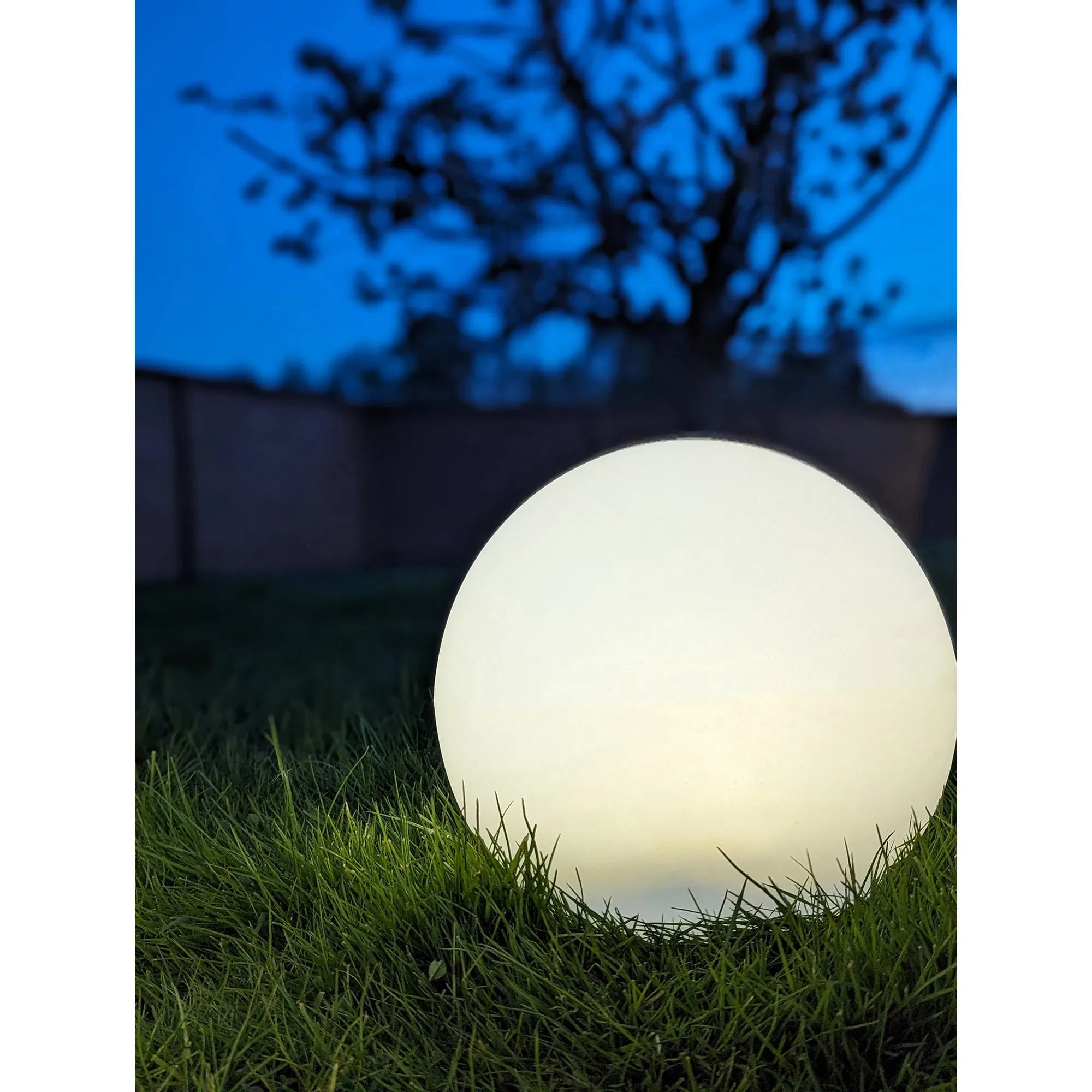 Solar LED Sphere Light Lumina