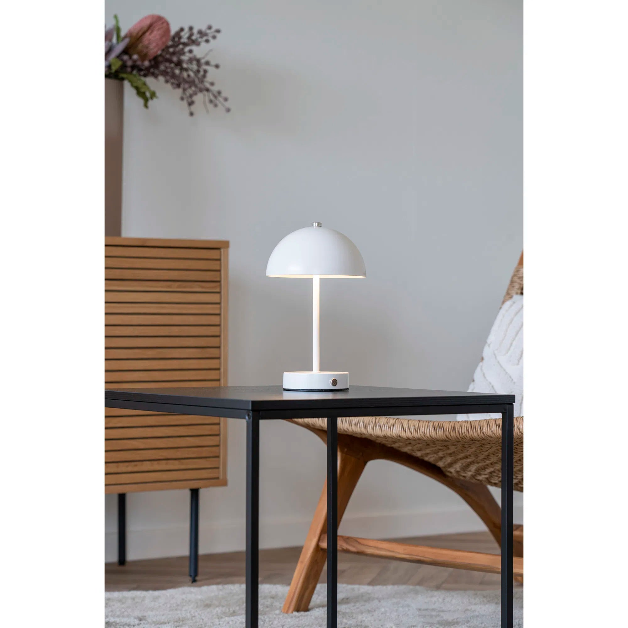 Tischlampe „Noelia“ – Zeitloses Design in Schwarz, Weiß oder Grün