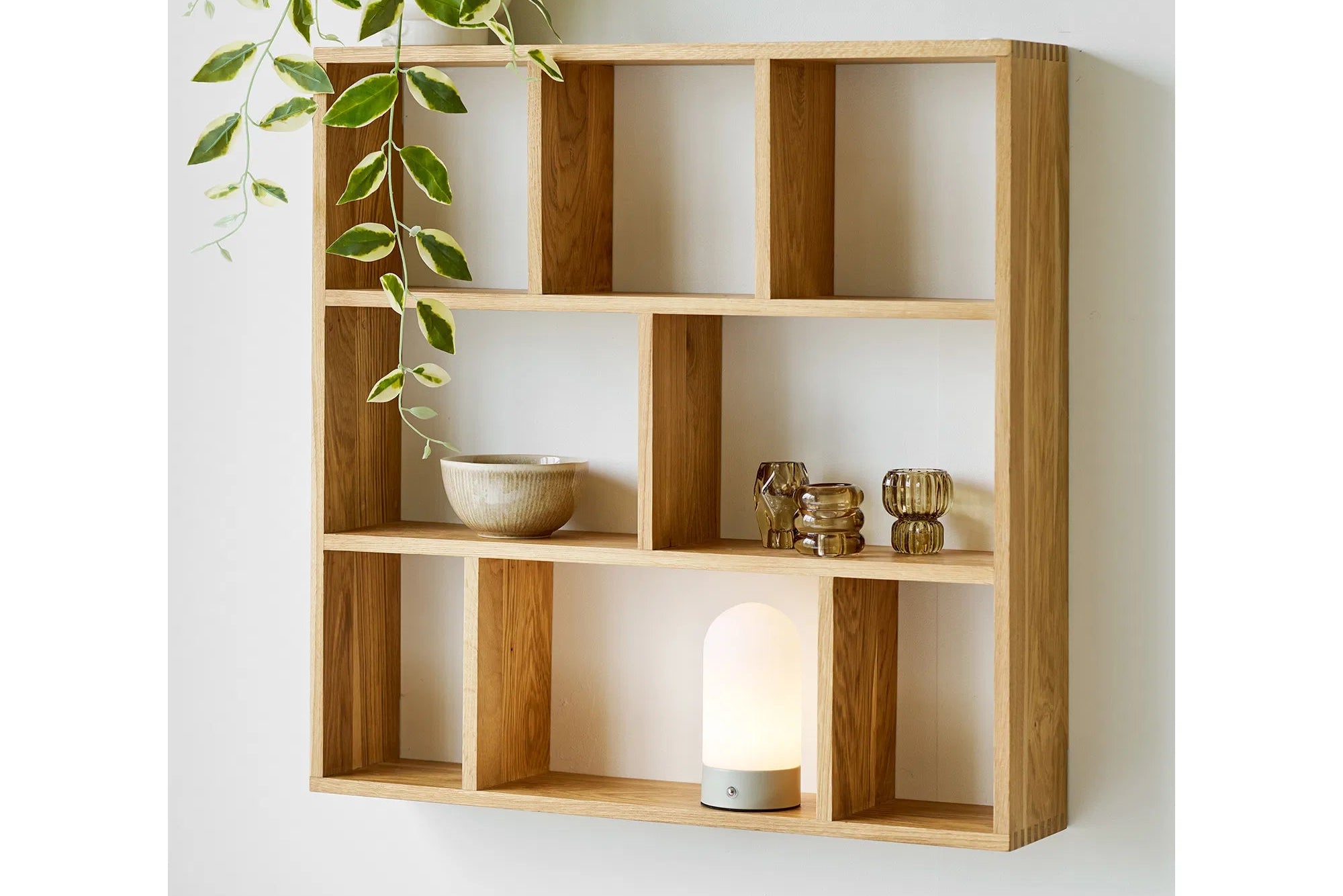 Table lamp Eirnova - elegant design