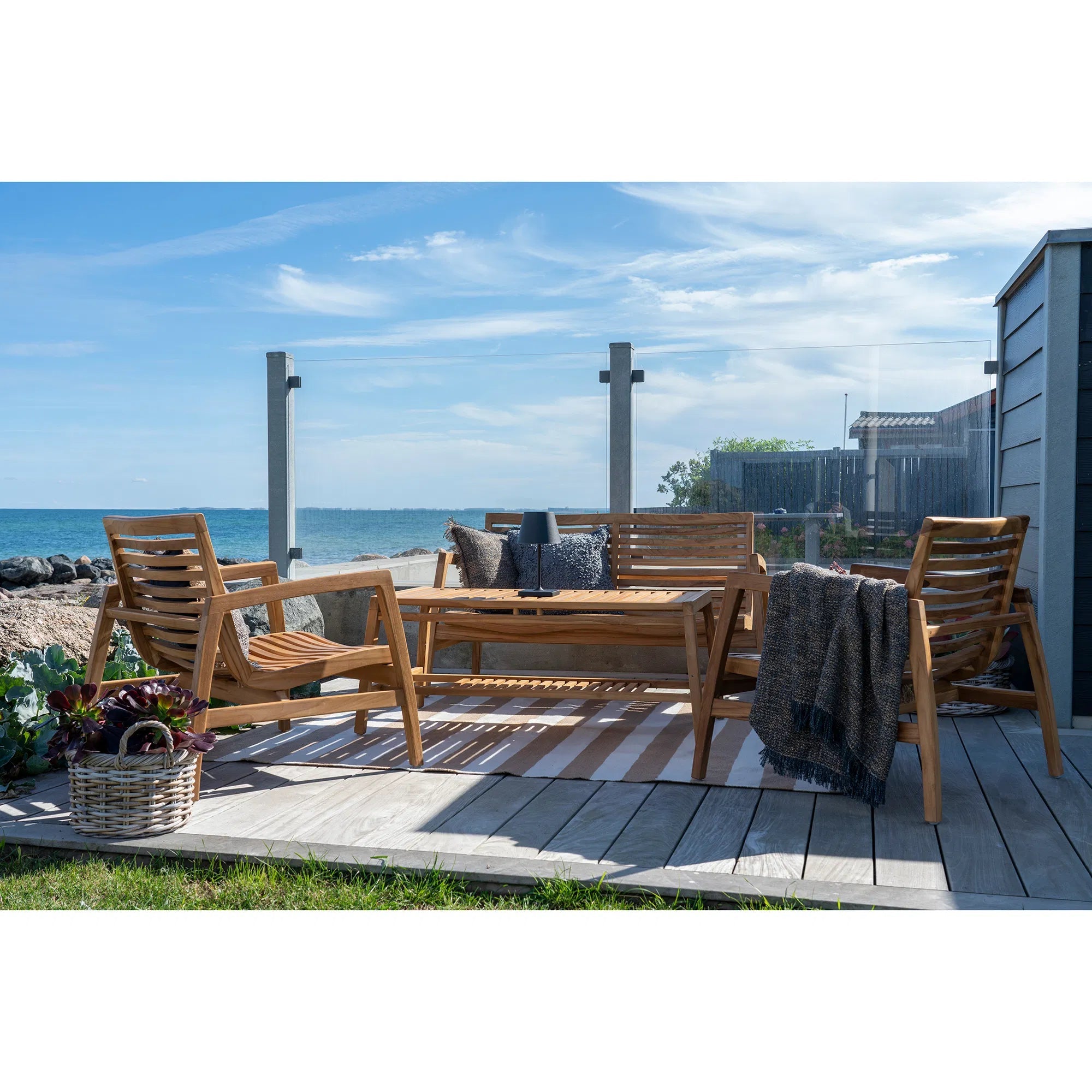 Valencia Garden Lounge Set made of Teak Wood
