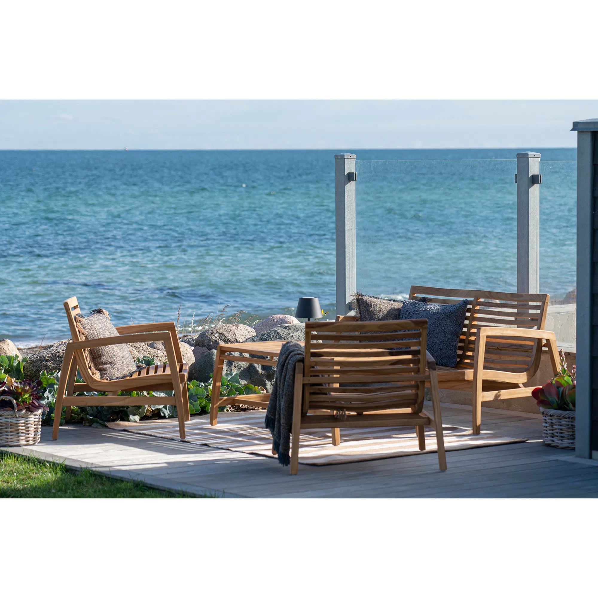 Valencia Garden Lounge Set made of Teak Wood