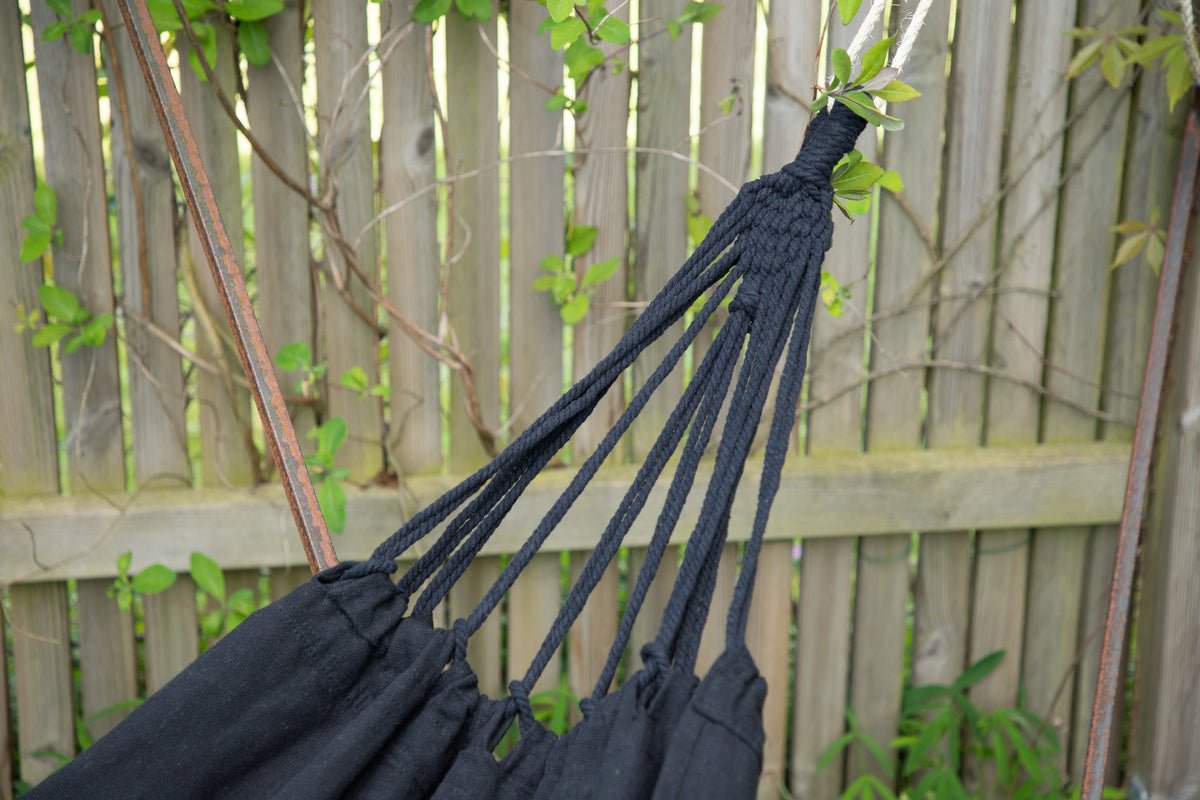 Calma Hammock - made of polyester in Black