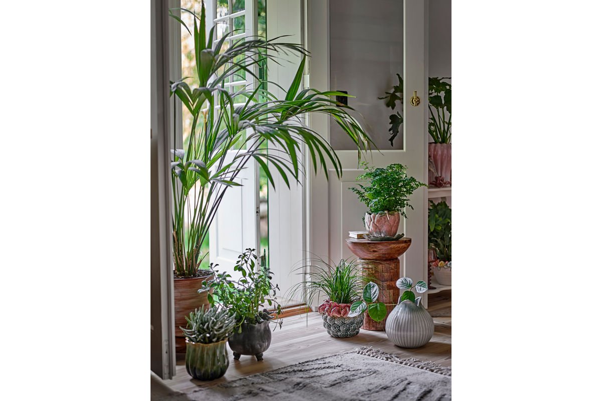 Flower Pot Fiora – Stoneware with Playful Bird Details