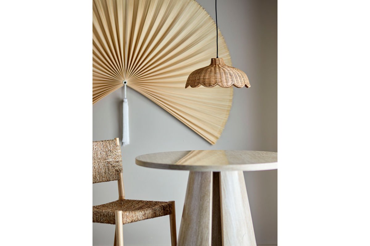 Pendant Lamp Nusa – Woven Rattan in Natural Form