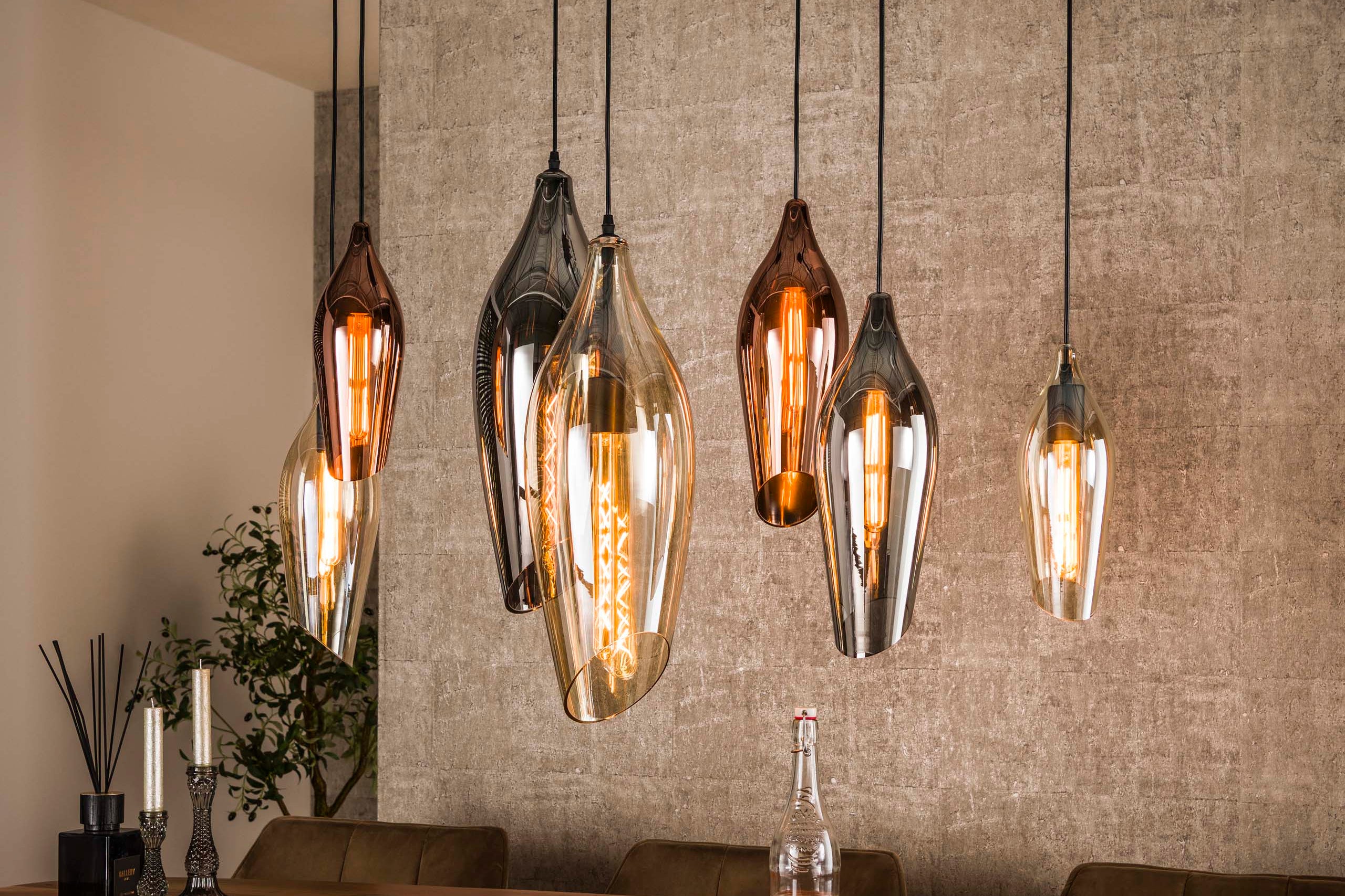 Pendant lamp "Thalira" – 7 glass shades in amber, copper, and chrome with metal fixture