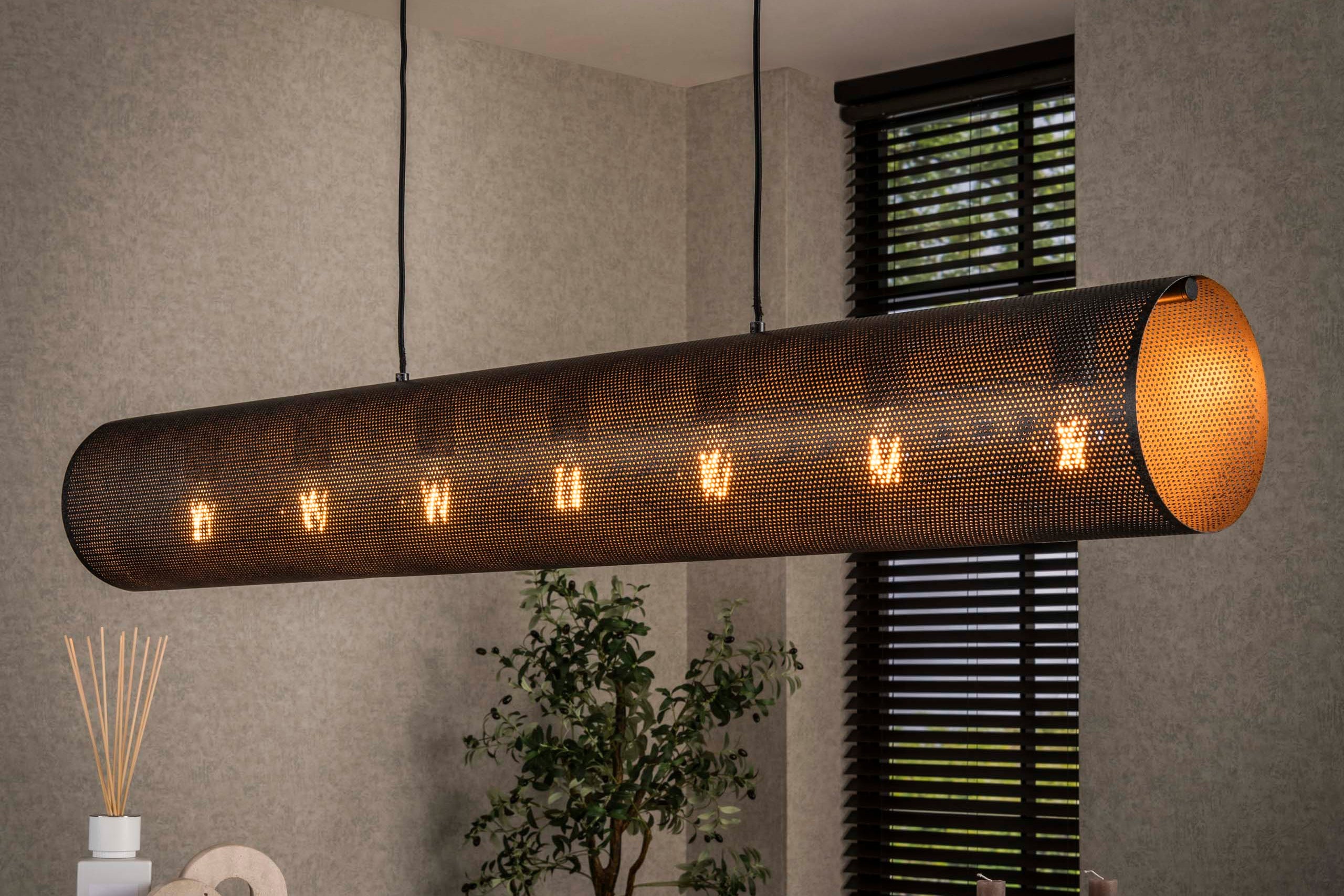 Pendant Light "Nerissa" – With 5 Lights in Horizontal Tube-Mesh Design in Black
