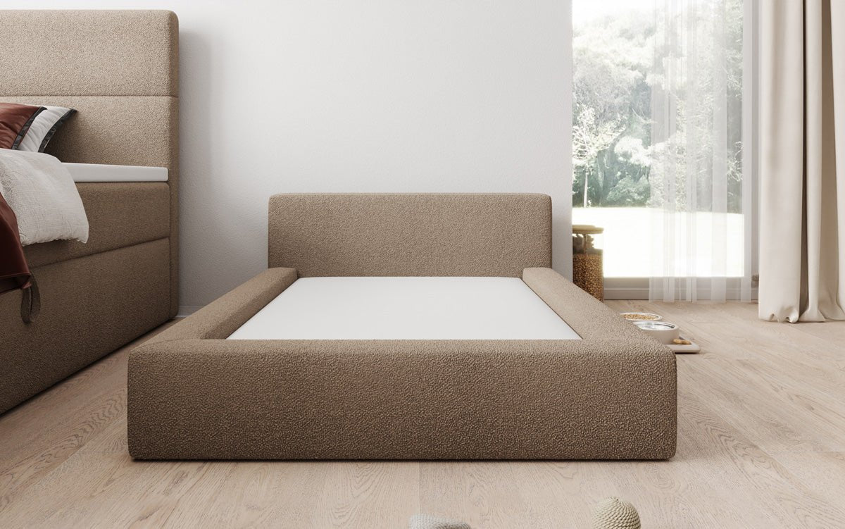 Dog bed LupoLounge 140× 100 cm in Bouclé