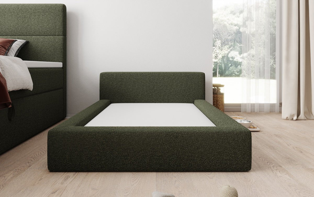 Dog bed LupoLounge 140× 100 cm in Bouclé