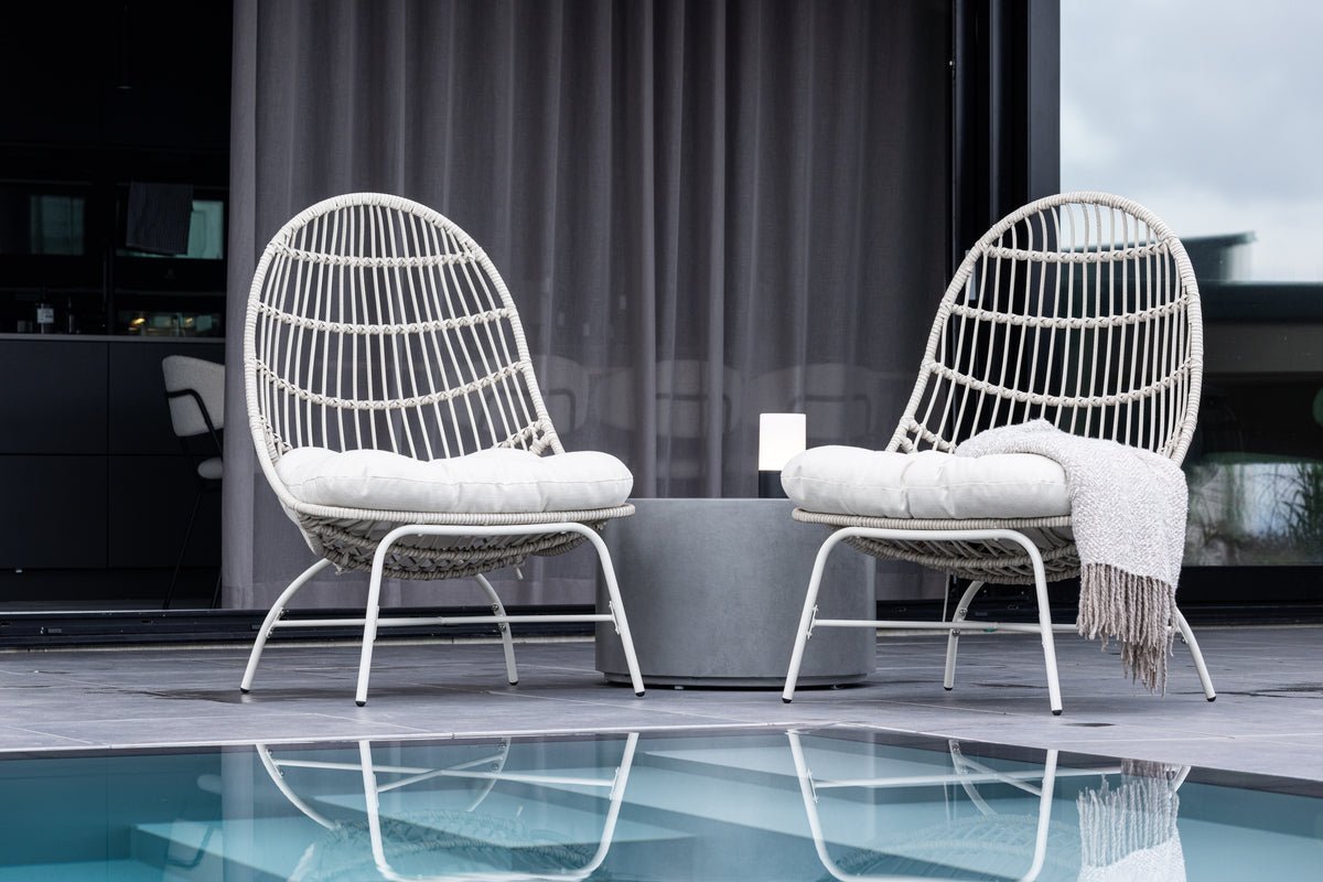 Garden lounge chair Anne - made of polyester and steel in Beige