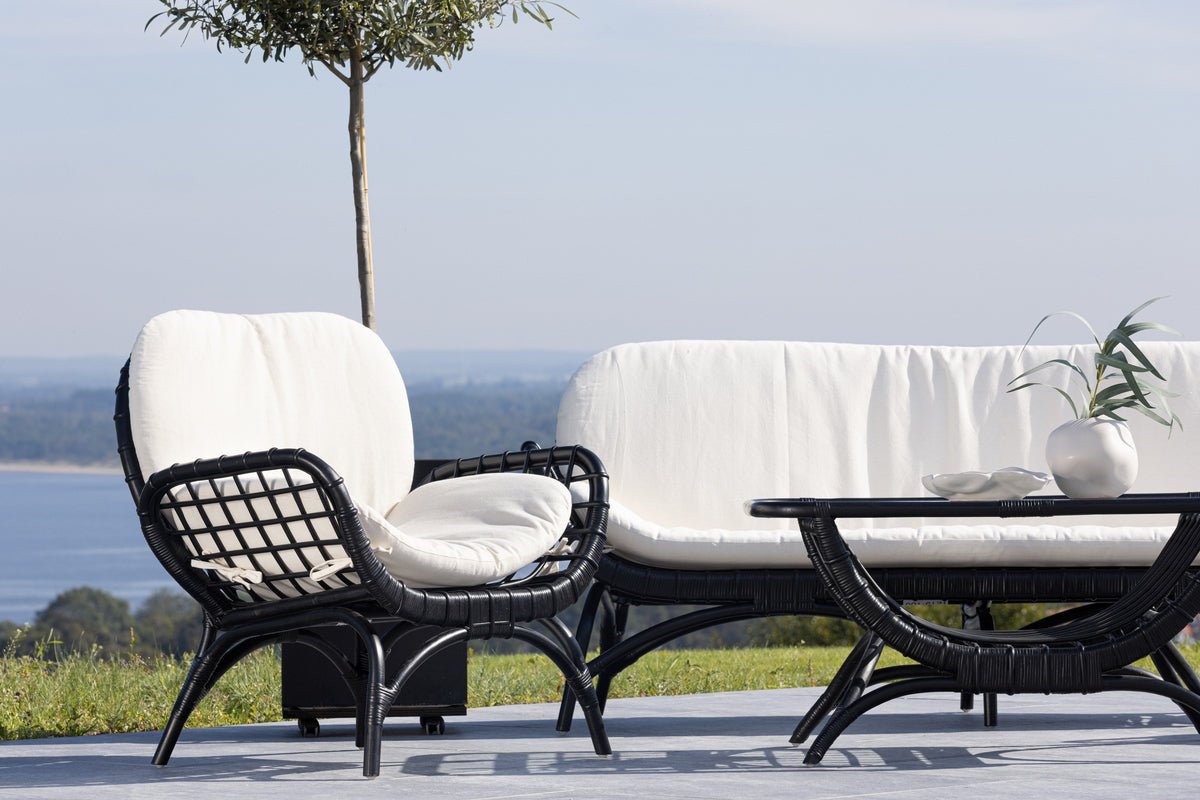 Garden Lounge Chair Porto - Made of Rattan in the Color Black