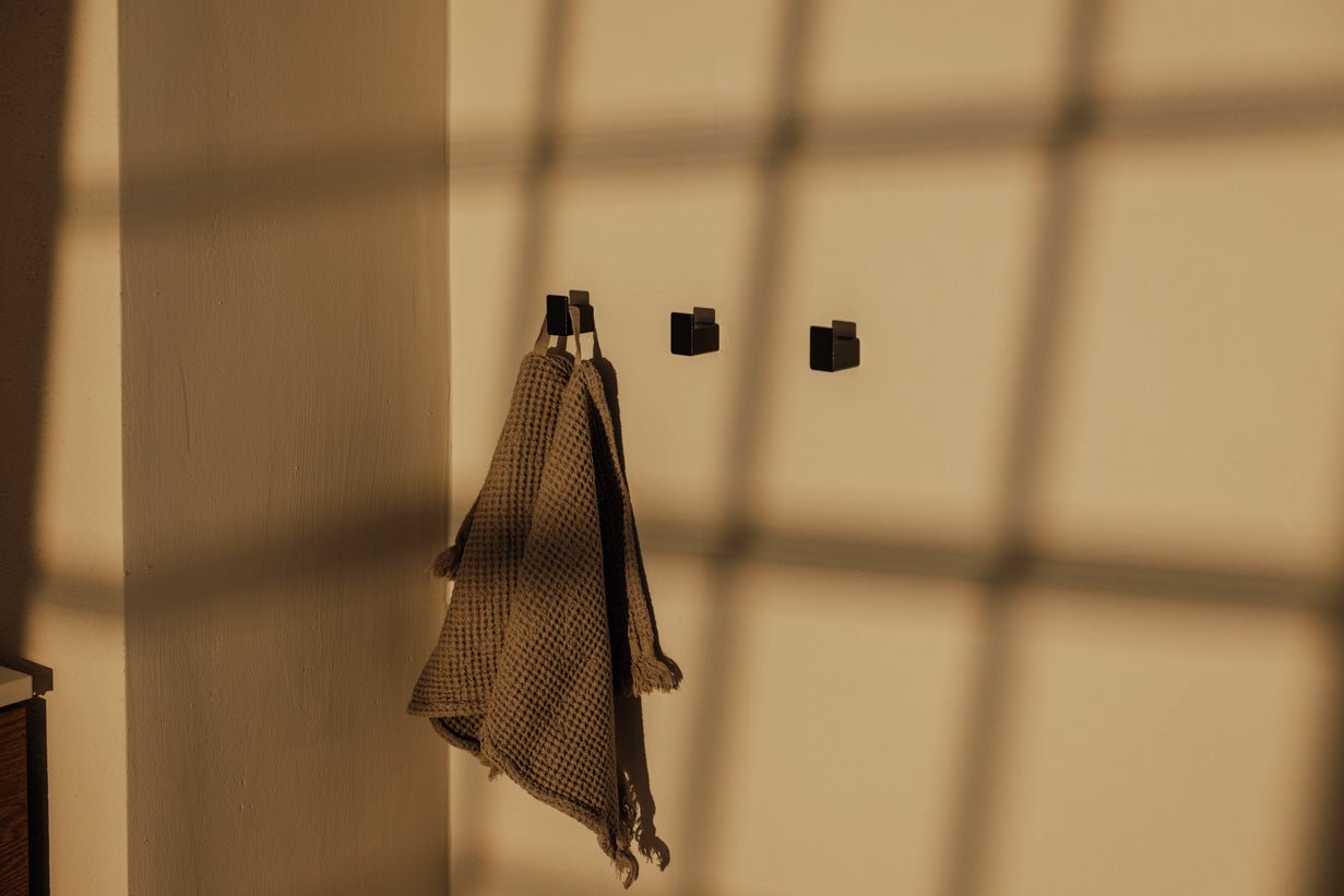 Wardrobe/Clothes Hooks Palo – Minimalist Wall Hooks in Sets of 3 or 6