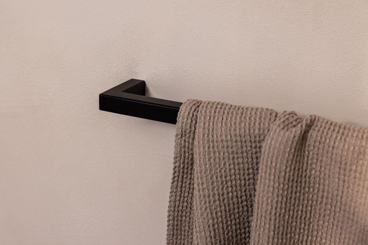 Towel holder Vana – minimalist, round or square, three widths