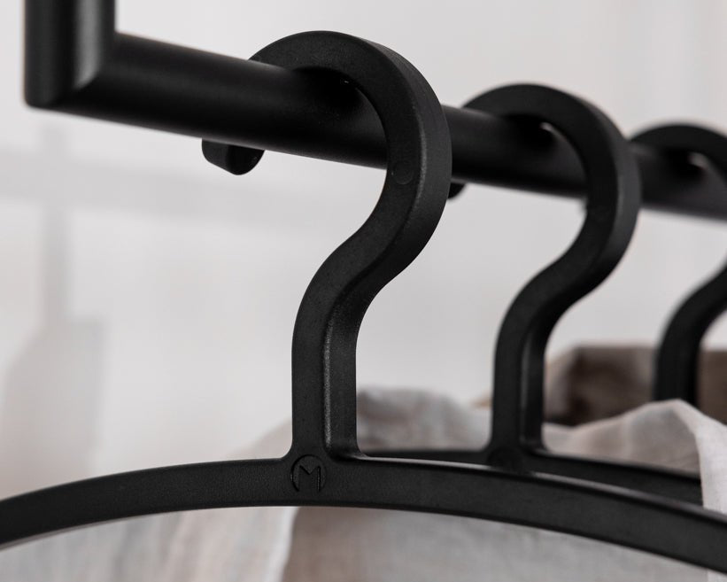 FAY Clothes Hanger made of Break-Resistant Solid Plastic