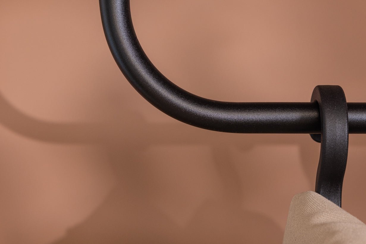 Wardrobe/Clothes Rail Enio – Rounded Design with Ceiling Mounting