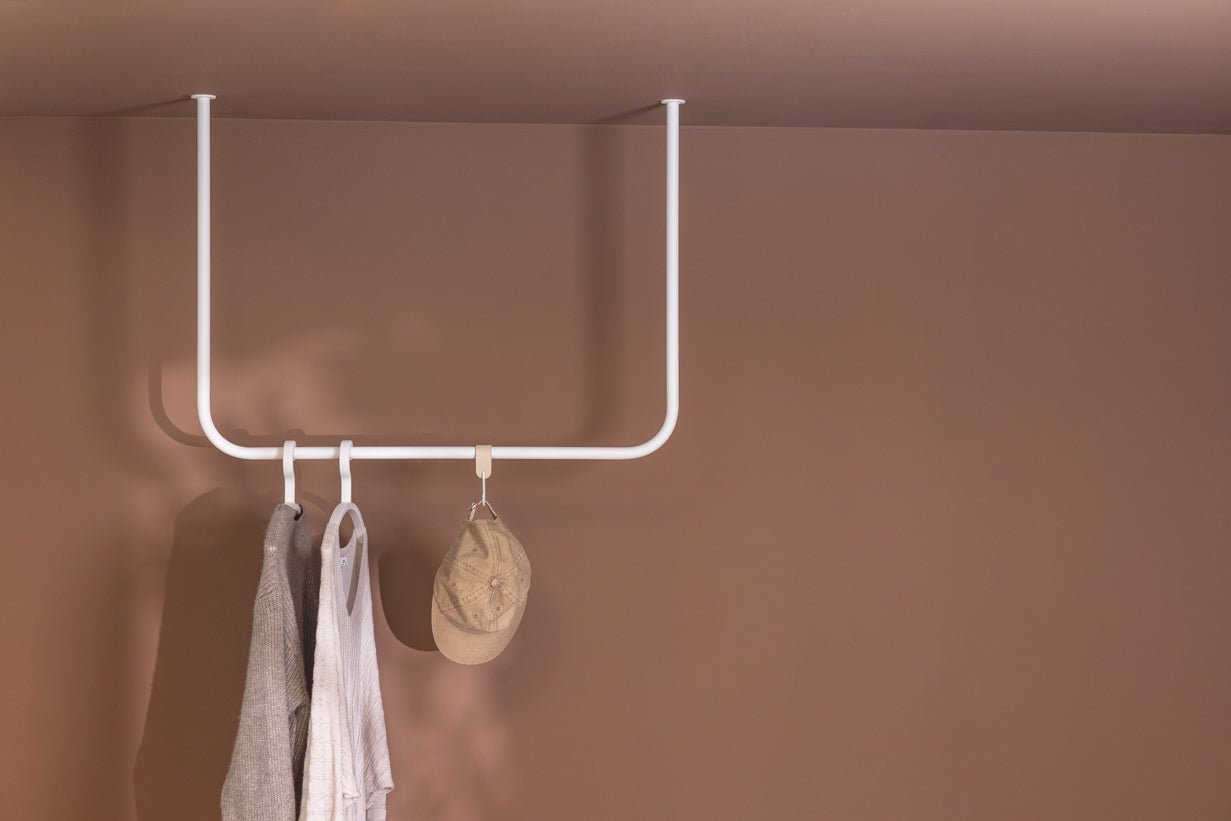 Wardrobe/Clothes Rail Enio – Rounded Design with Ceiling Mounting