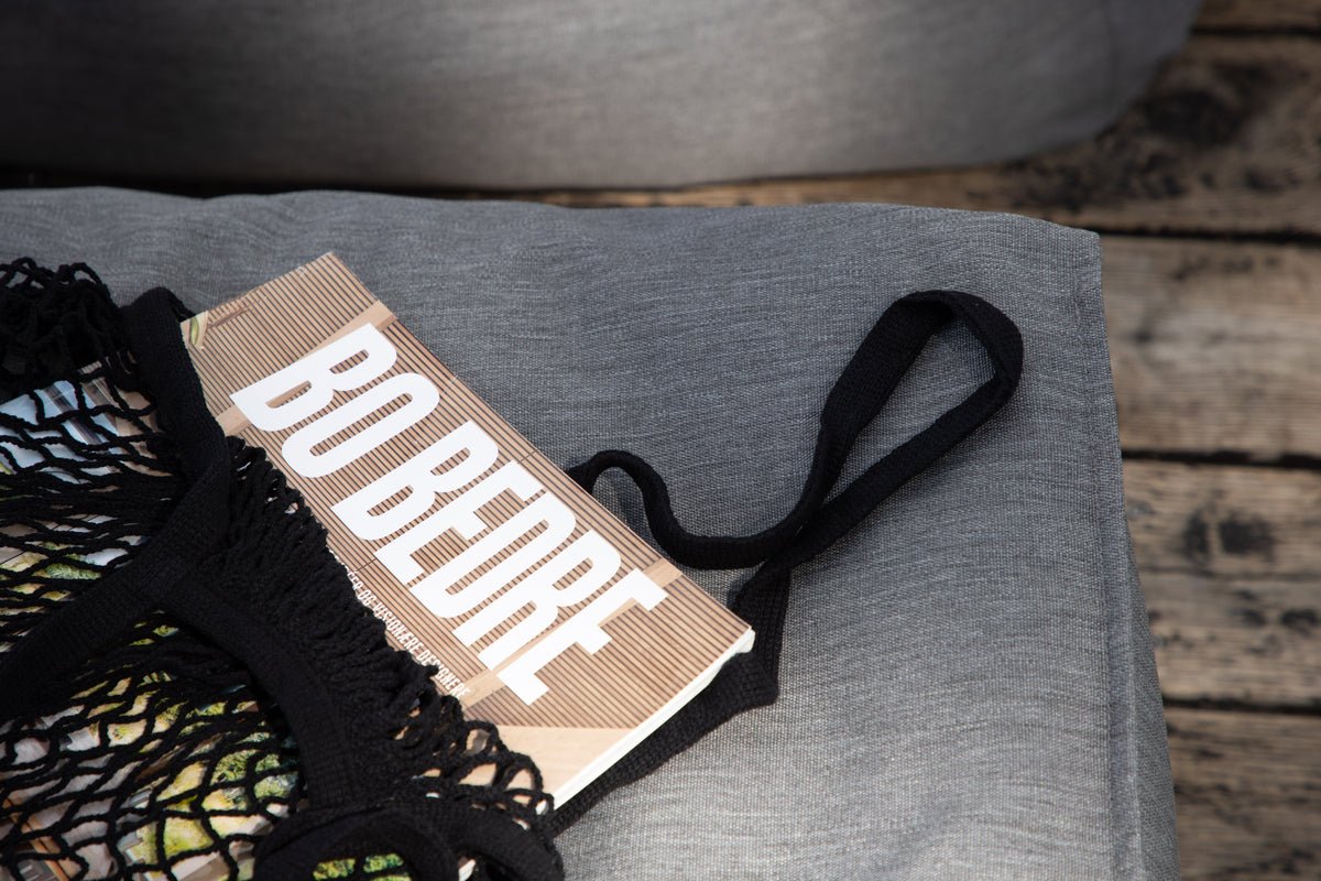 Lounge Chair Hello II – Available in Dark Gray, Beige or White/Brown