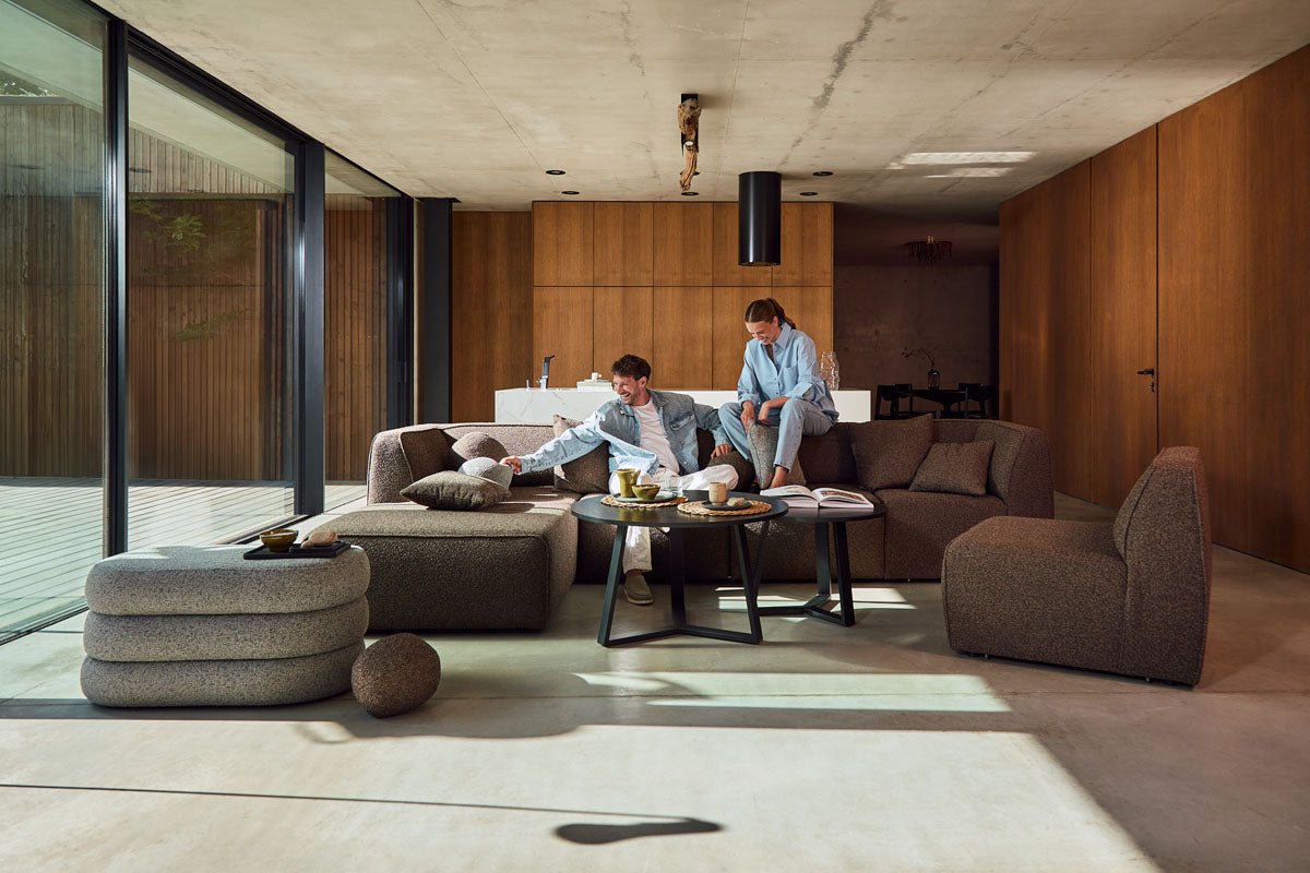 Modular Sofa Hugg for self-configuration