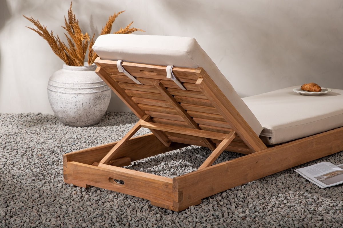 Sonnenliege Nara - aus Teakholz mit klappbarer Rückenlehne